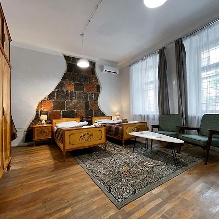 Apartments Pushkin Street Yerevan Ngoại thất bức ảnh