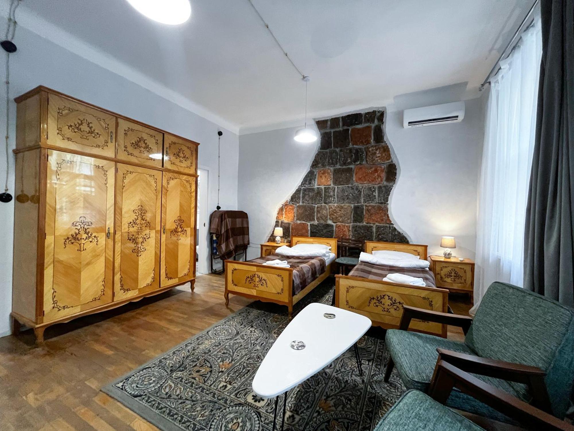 Apartments Pushkin Street Yerevan Ngoại thất bức ảnh