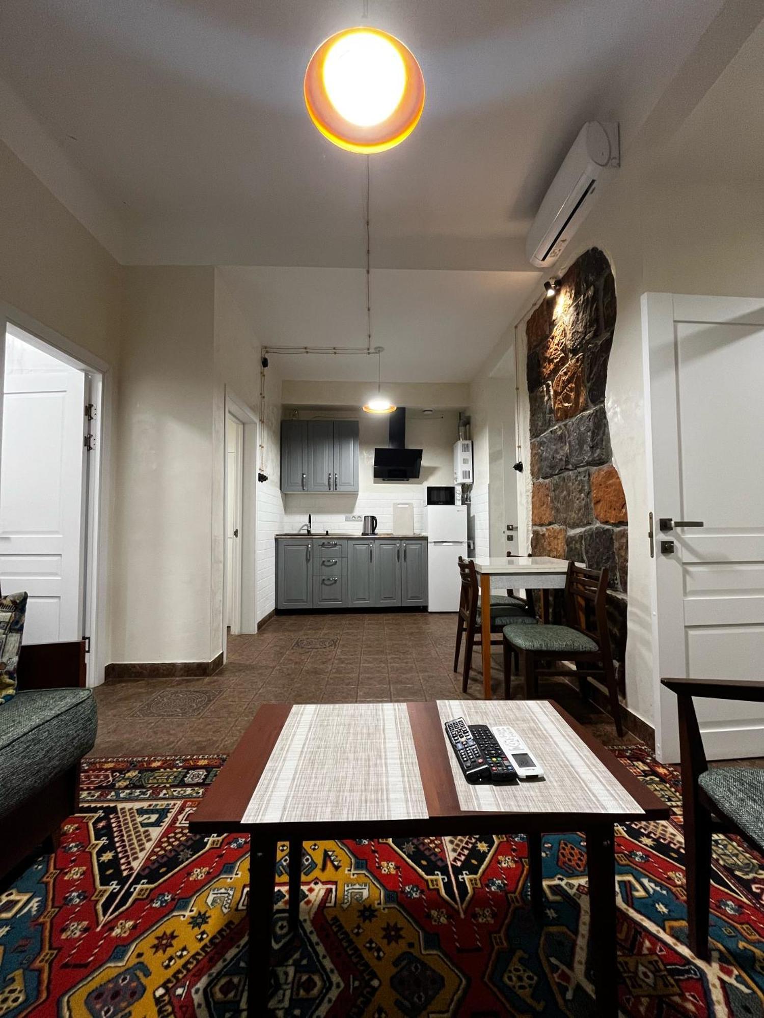 Apartments Pushkin Street Yerevan Ngoại thất bức ảnh