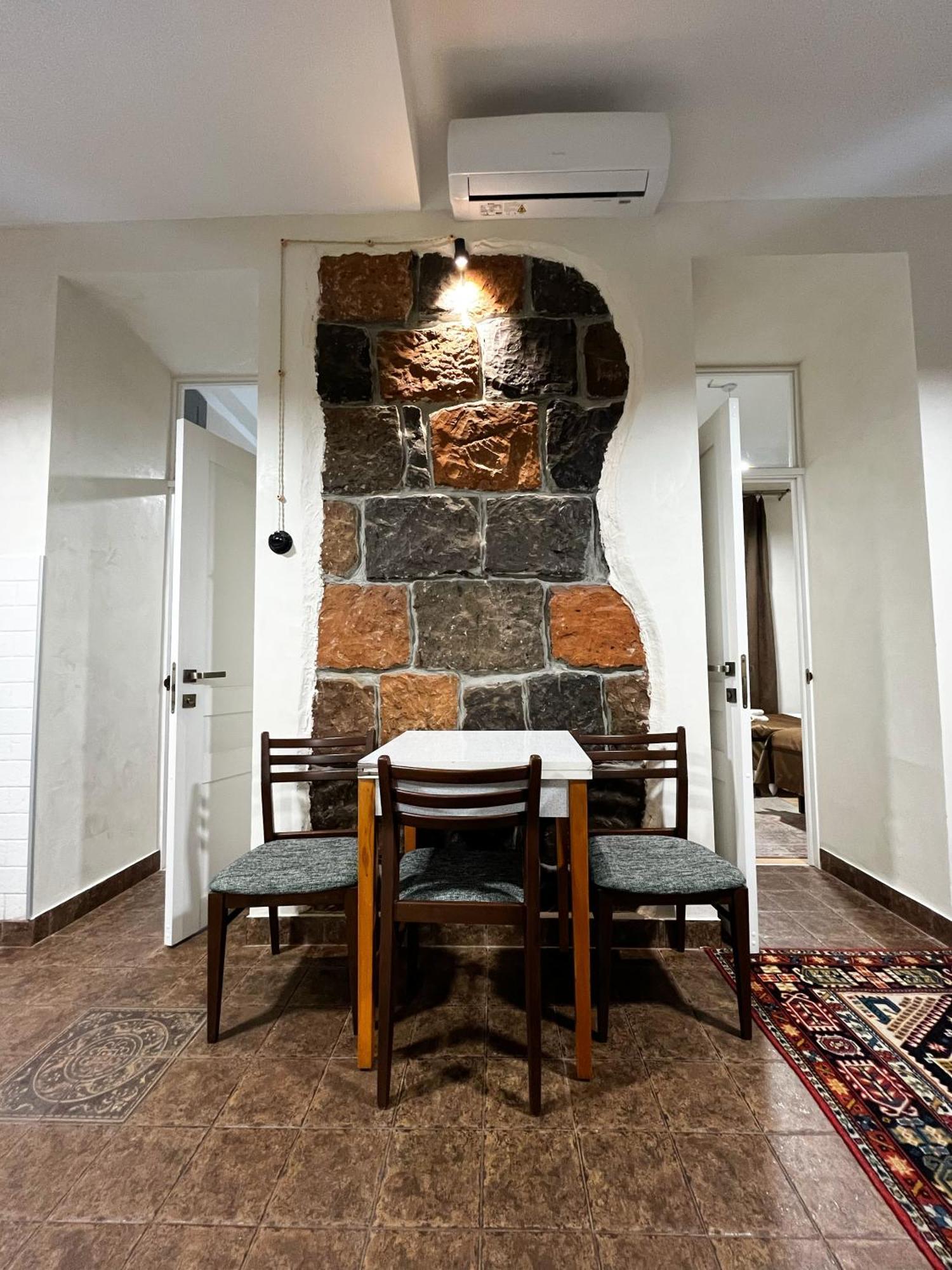 Apartments Pushkin Street Yerevan Ngoại thất bức ảnh
